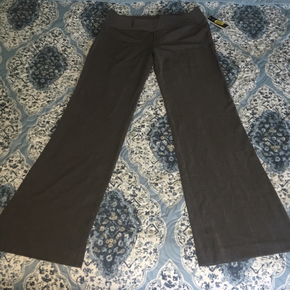 I.N. SAN FRAN. Princeton. Gray Stretch Slacks. 5.